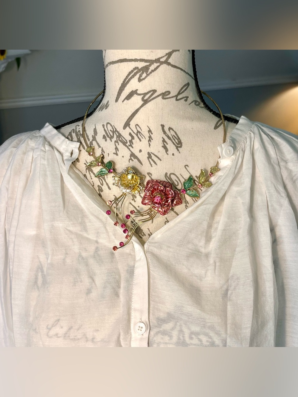 Vintage Floral Pink & Gold Statement Necklace & Earring Set - Picture 9 of 13